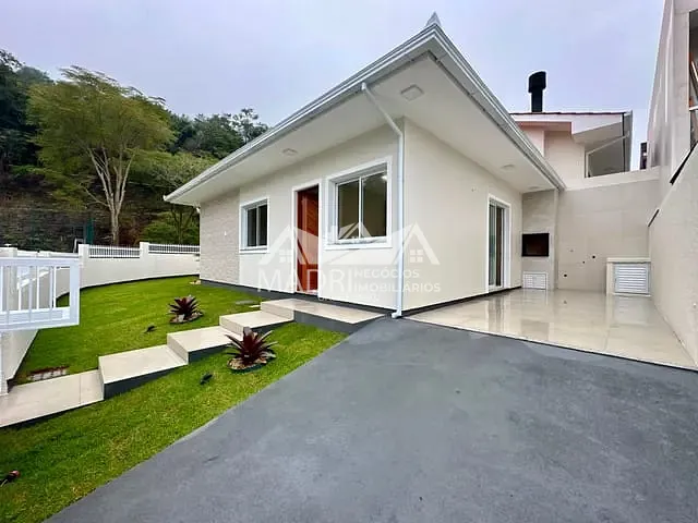 Casa com 188m² 3 quartos e 2 banheiros, à venda, no bairro Bela Vista em Palhoça