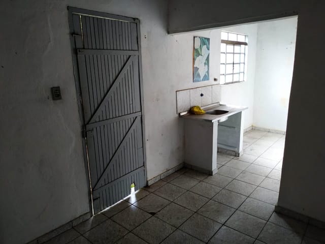 Casa com 150m² 2 quartos e 1 banheiro, à venda, no bairro Centro em Pindamonhangaba