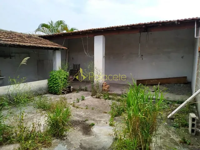 Casa com 150m² 2 quartos e 1 banheiro, à venda, no bairro Centro em Pindamonhangaba