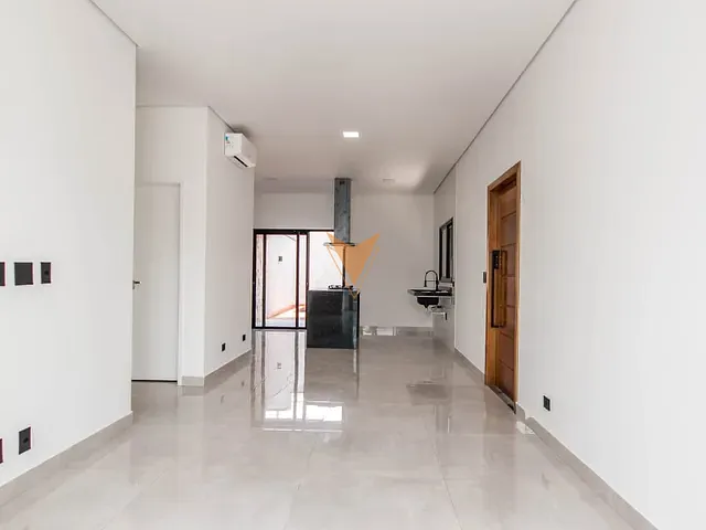 Casa 3 quartos e 2 banheiros, à venda, no bairro Chácara Jaguari (Fazendinha) em Santana de Parnaíba