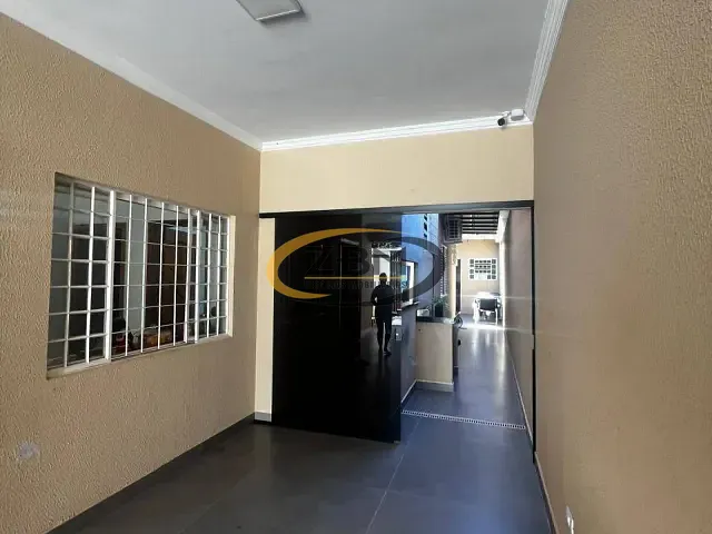 Casa com 260m² 4 quartos e 3 banheiros, à venda, no bairro Jardim Pequena Londres em Londrina