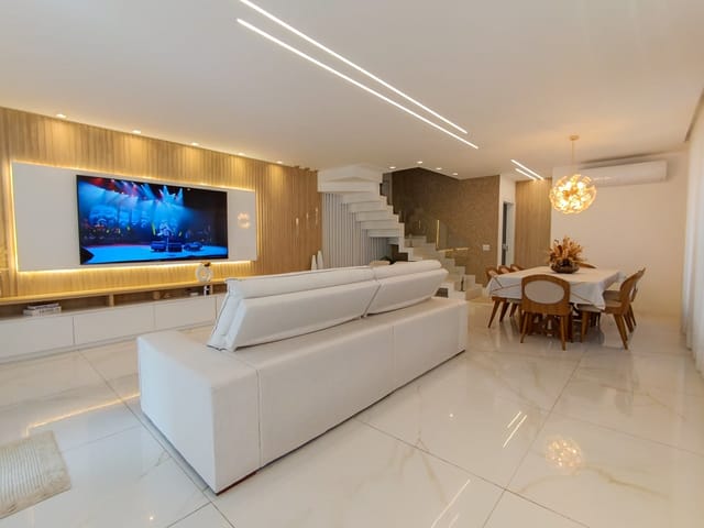 Casa com 260m² 4 quartos e 5 banheiros, à venda, no bairro Recreio dos Bandeirantes em Rio de Janeiro