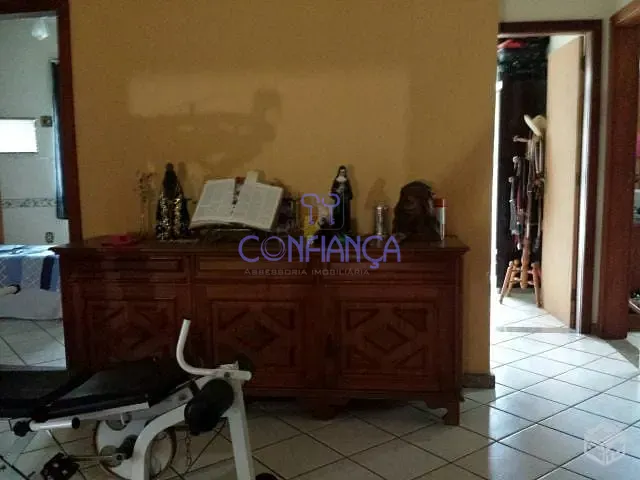 Casa com 283m² 5 quartos e 3 banheiros, à venda, no bairro Vila Valqueire em Rio de Janeiro
