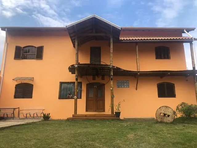 Casa com 1200m² 5 quartos e 7 banheiros, à venda, no bairro Belvedere Club dos 500 em Guaratinguetá