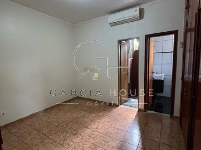 Casa com 190m² 3 quartos e 2 banheiros, para alugar, no bairro Vila Tibério em Ribeirão Preto