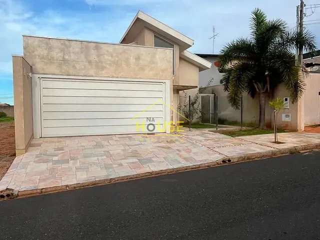 Casa 3 quartos e 3 banheiros, à venda, no bairro Residencial Antonia Franco em Fernandópolis