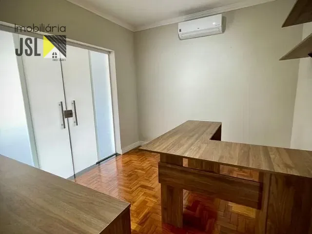 Casa com 300m² 3 quartos e 2 banheiros, à venda, no bairro Vila Santa Izabel em Caçapava