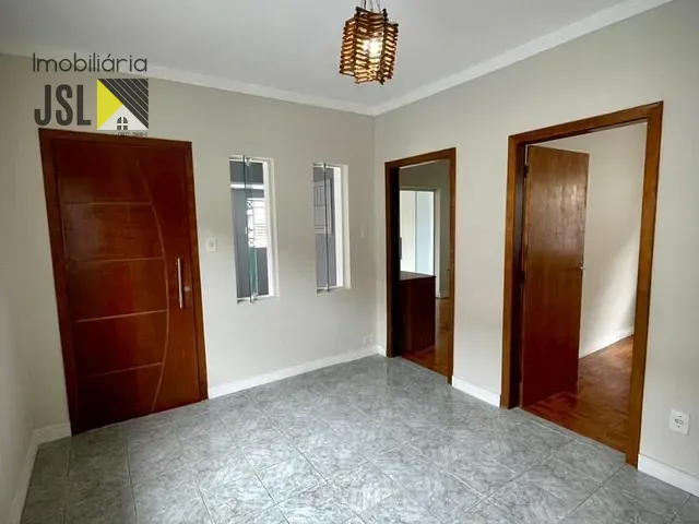 Casa com 300m² 3 quartos e 2 banheiros, à venda, no bairro Vila Santa Izabel em Caçapava
