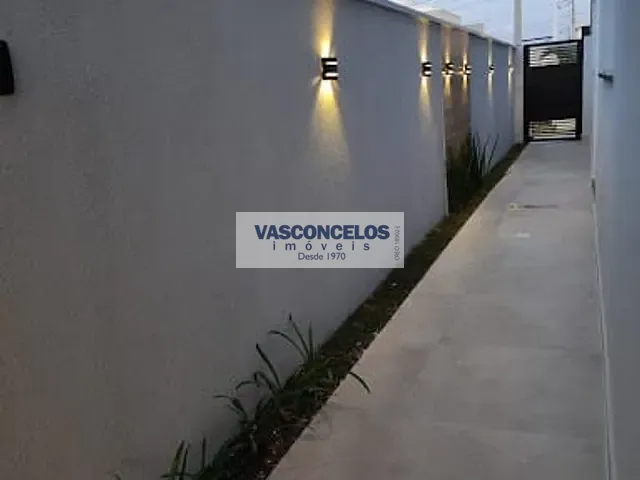 Casa com 250m² 3 quartos e 3 banheiros, à venda, no bairro Residencial Colinas em Caçapava
