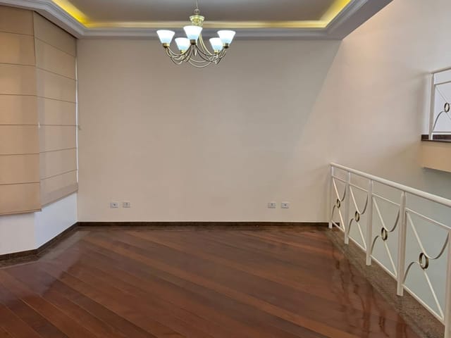 Casa 4 quartos e 1 banheiro, à venda ou para alugar, no bairro Jardim Satélite em São João da Boa Vista