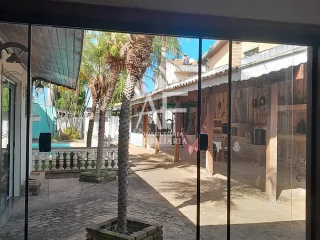 Casa com 504m², à venda, no bairro Jardim das Nações em Taubaté
