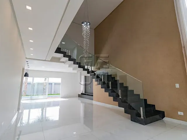 Casa com 496m² 5 quartos e 6 banheiros, à venda, no bairro Jardim Costa do Sol em Rolândia