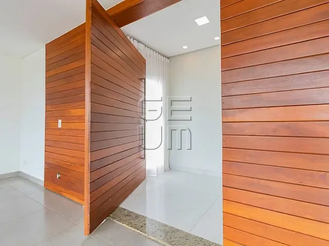 Casa com 496m² 5 quartos e 6 banheiros, à venda, no bairro Jardim Costa do Sol em Rolândia