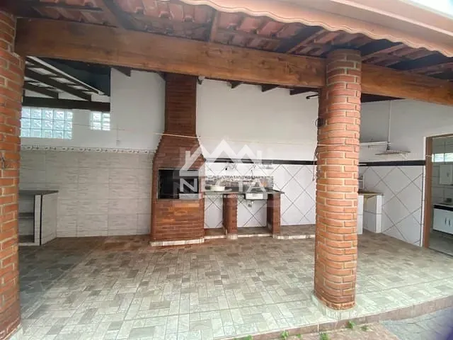 Casa com 300m² 2 quartos e 3 banheiros, à venda, no bairro Indaiá em Caraguatatuba