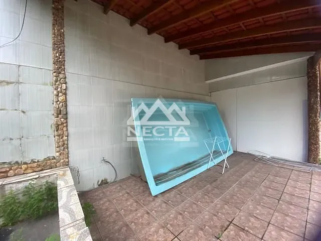 Casa com 300m² 2 quartos e 3 banheiros, à venda, no bairro Indaiá em Caraguatatuba