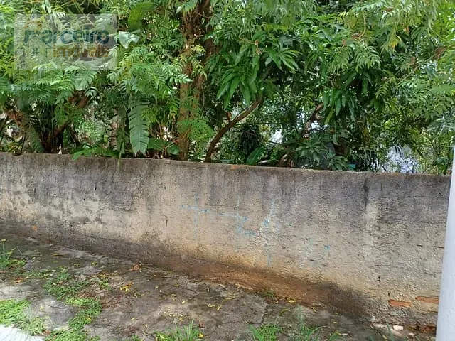 Casa com 441m² 2 quartos e 1 banheiro, à venda, no bairro Vila Santana em São Paulo