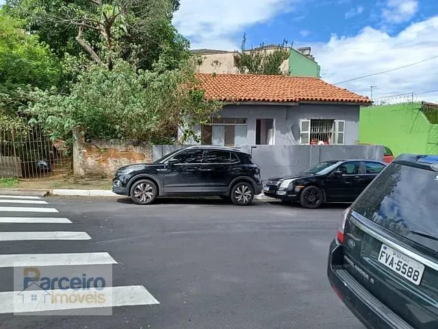 Casa com 441m² 2 quartos e 1 banheiro, à venda, no bairro Vila Santana em São Paulo