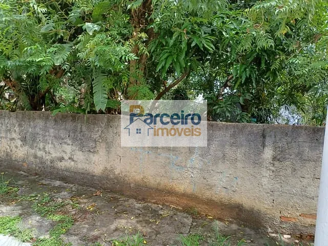 Casa com 441m² 2 quartos e 1 banheiro, à venda, no bairro Vila Santana em São Paulo