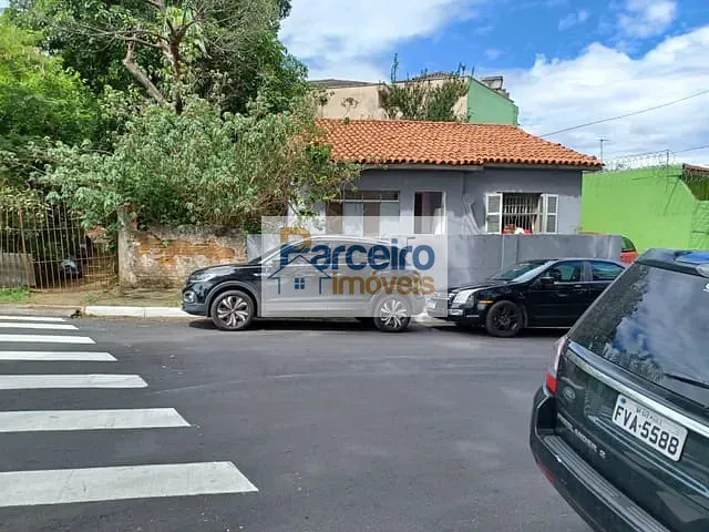 Casa com 441m² 2 quartos e 1 banheiro, à venda, no bairro Vila Santana em São Paulo