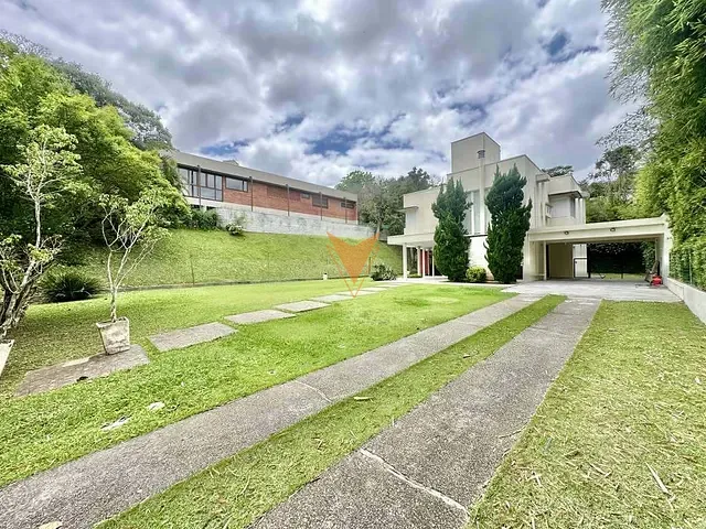 Casa 4 quartos e 5 banheiros, à venda, no bairro Recanto Impla em Carapicuíba