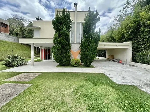 Casa 4 quartos e 5 banheiros, à venda, no bairro Recanto Impla em Carapicuíba