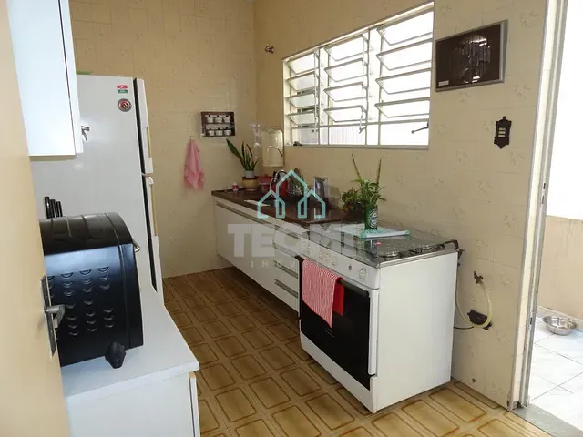 Casa com 510m² 5 quartos e 3 banheiros, à venda, no bairro Jardim das Nações em Taubaté