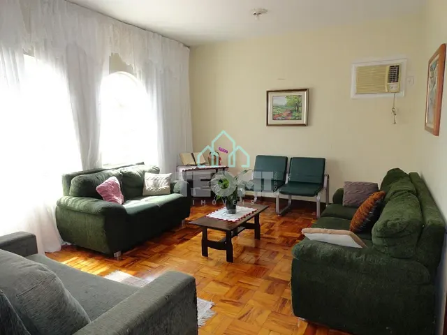 Casa com 510m² 5 quartos e 3 banheiros, à venda, no bairro Jardim das Nações em Taubaté