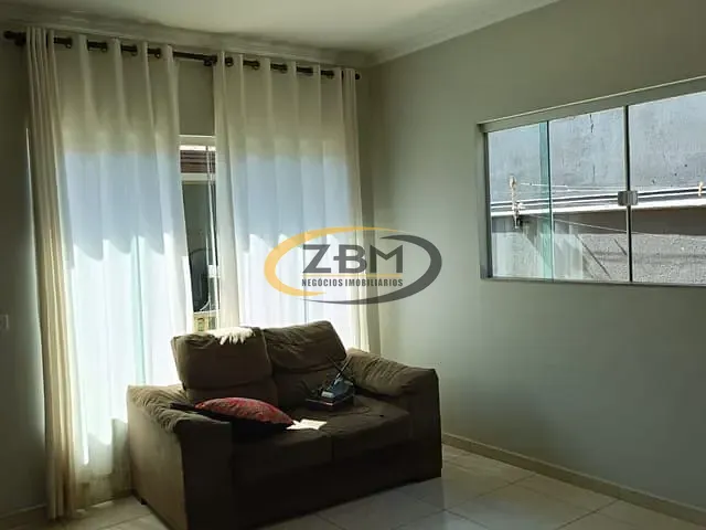 Casa 3 quartos e 3 banheiros, à venda ou para alugar, no bairro Setor 7 em Ibiporã