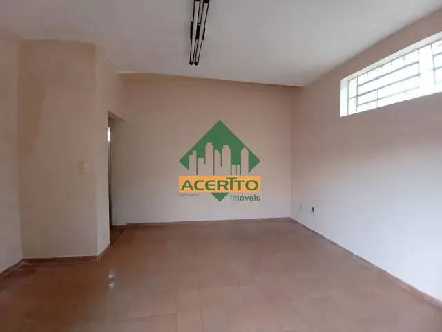 Casa com 330m² 3 quartos e 2 banheiros, à venda, no bairro Jardim Paulista em Araçatuba
