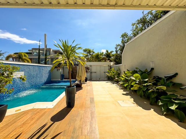 Casa 7 quartos e 9 banheiros, à venda, no bairro Barra da Tijuca em Rio de Janeiro