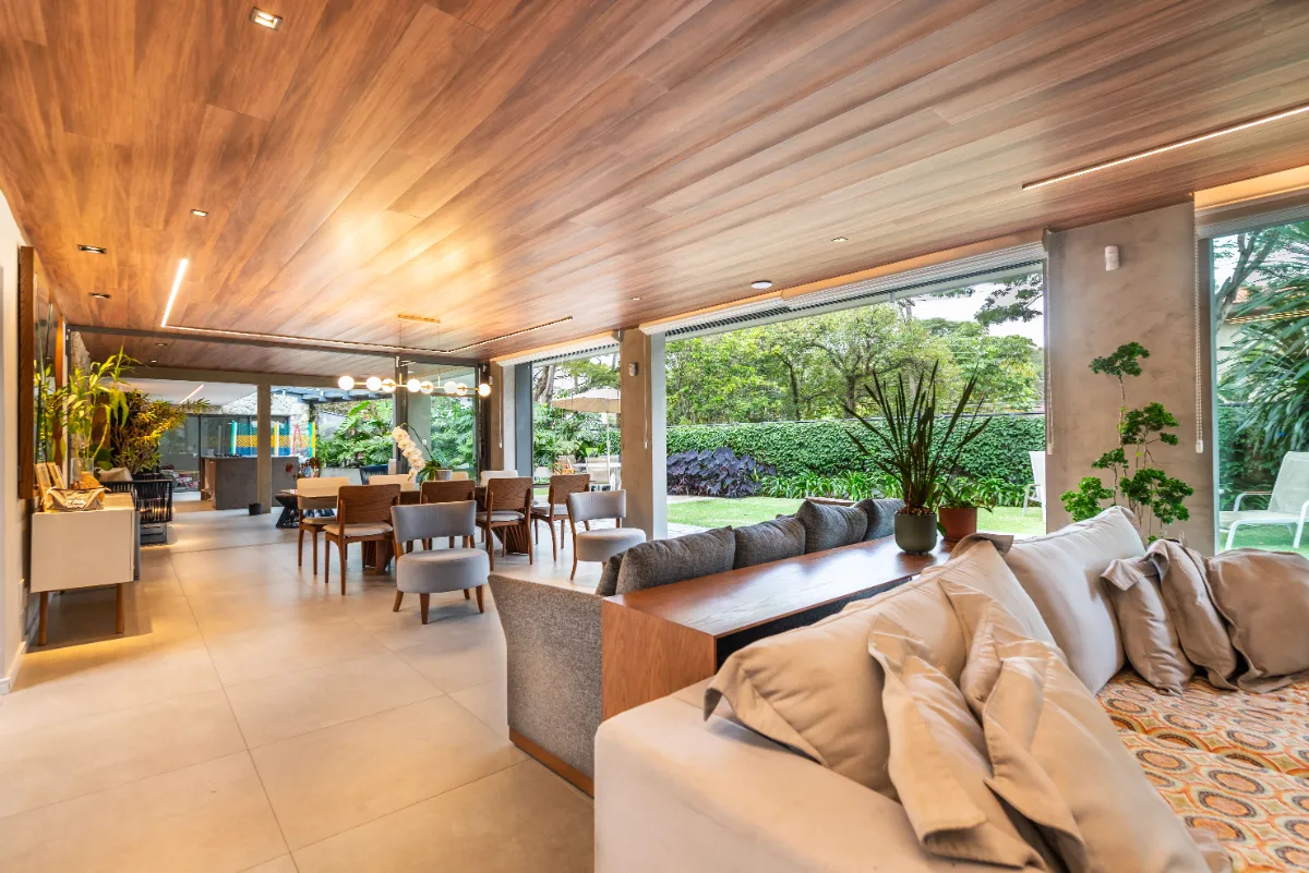 Casa para venda em Pinheiros com 5 quartos, sendo 5 suítes, 377m²