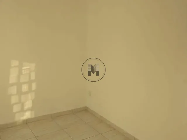 Casa com 360m² 3 quartos e 1 banheiro, à venda, no bairro Residencial Coopemi I em Guaratinguetá