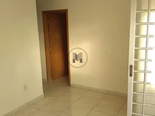 Casa com 360m² 3 quartos e 1 banheiro, à venda, no bairro Residencial Coopemi I em Guaratinguetá
