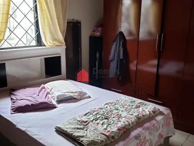 Casa à venda, no bairro Mantiqueira em Pindamonhangaba