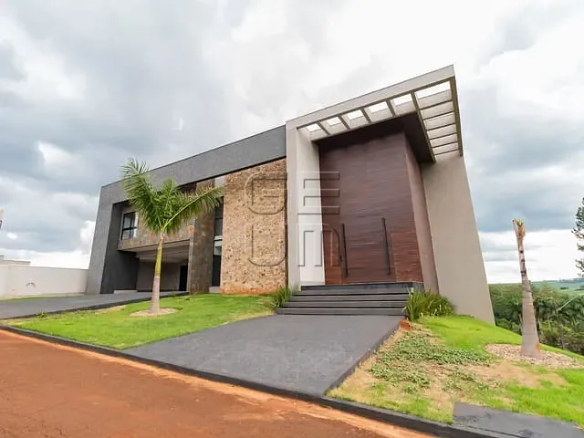 Casa com 800m² 5 quartos e 7 banheiros, à venda, no bairro Jardim Costa do Sol em Rolândia