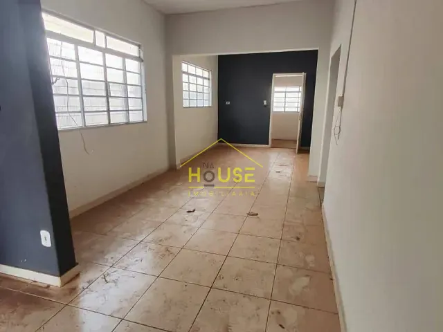 Casa com 500m² 3 quartos e 4 banheiros, para alugar, no bairro Patrimônio Novo em Votuporanga