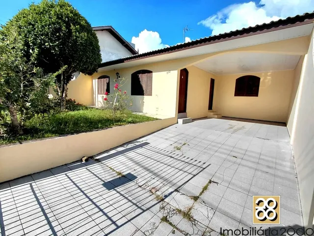Casa 3 quartos e 2 banheiros, para alugar, no bairro Campo Comprido em Curitiba