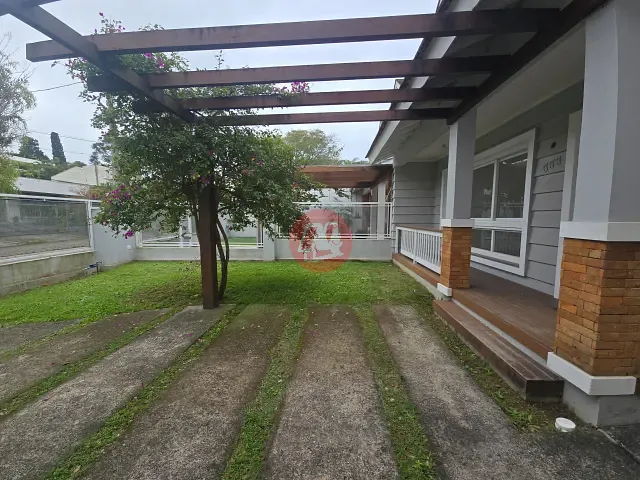 Casa 3 quartos e 4 banheiros, à venda, no bairro Vila Assunção em Porto Alegre