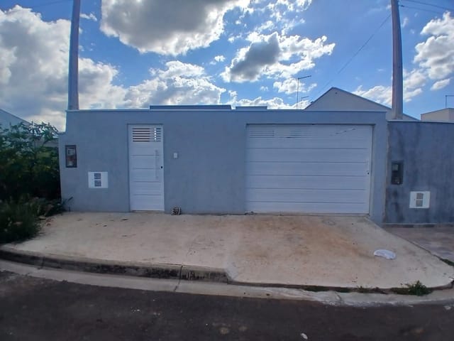 Casa com 200m² 2 quartos e 1 banheiro, à venda, no bairro Jardim Aurora em São João da Boa Vista