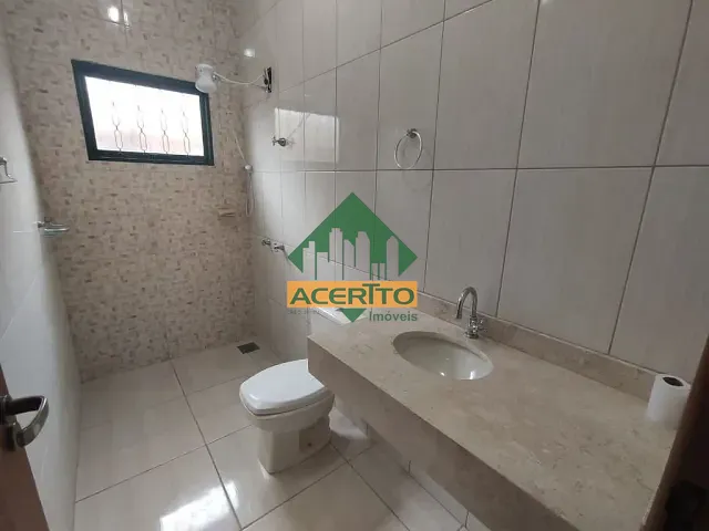 Casa com 200m² 2 quartos e 2 banheiros, à venda, no bairro Residencial Jardim Centenário em Araçatuba