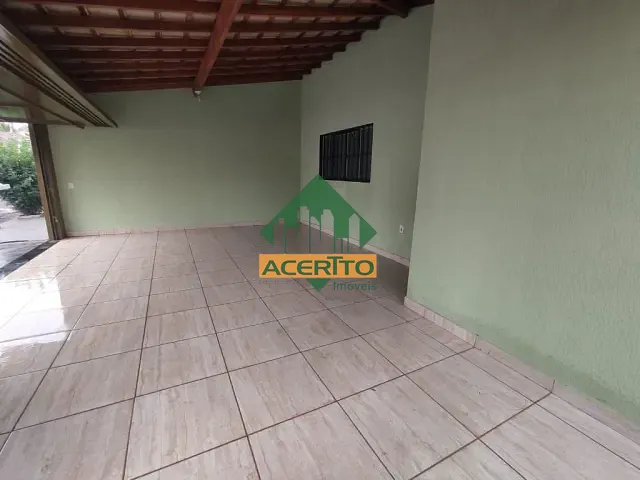 Casa com 200m² 2 quartos e 2 banheiros, à venda, no bairro Residencial Jardim Centenário em Araçatuba