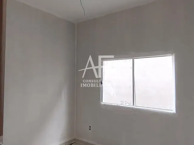 Casa 2 quartos e 2 banheiros, à venda, no bairro Loteamento do Sindicato dos Metalúrgicos em Taubaté