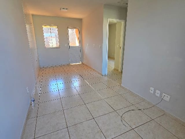 Casa com 48m² 2 quartos e 1 banheiro, à venda, no bairro Piriquitos em Ponta Grossa