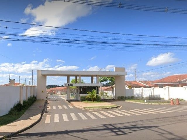 Casa com 48m² 2 quartos e 1 banheiro, à venda, no bairro Piriquitos em Ponta Grossa