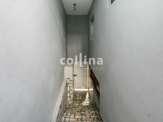 Casa à venda, no bairro Centro em Carapicuíba