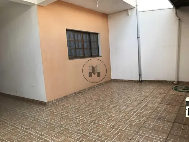 Casa 3 quartos e 3 banheiros, à venda, no bairro Parque Residencial Anna Guilhermina Rois Alves em Guaratinguetá