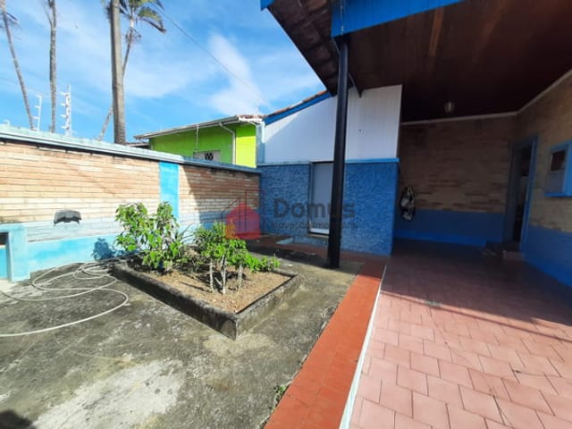 Casa com 300m², à venda, no bairro Chácara Galega em Pindamonhangaba