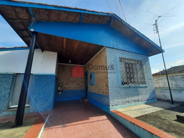 Casa com 300m², à venda, no bairro Chácara Galega em Pindamonhangaba