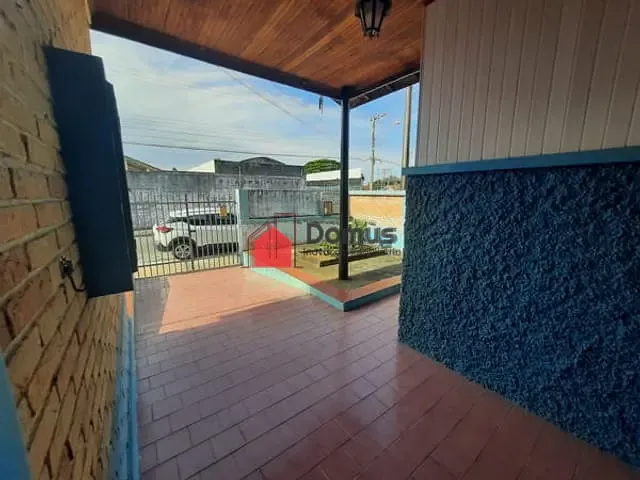 Casa com 300m², à venda, no bairro Chácara Galega em Pindamonhangaba