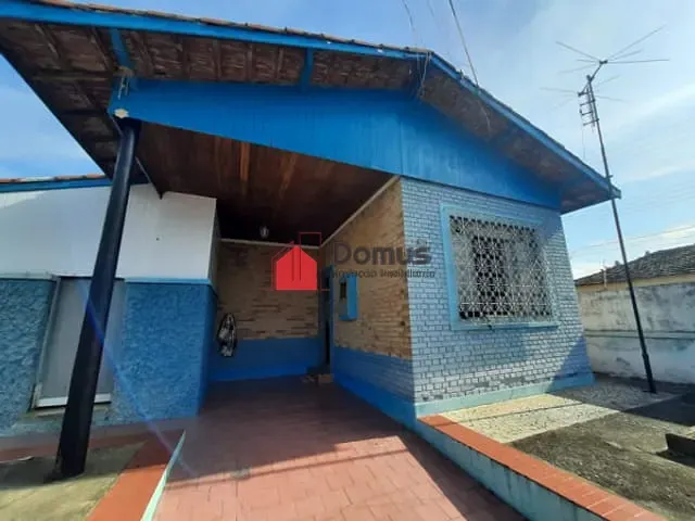 Casa com 300m², à venda, no bairro Chácara Galega em Pindamonhangaba